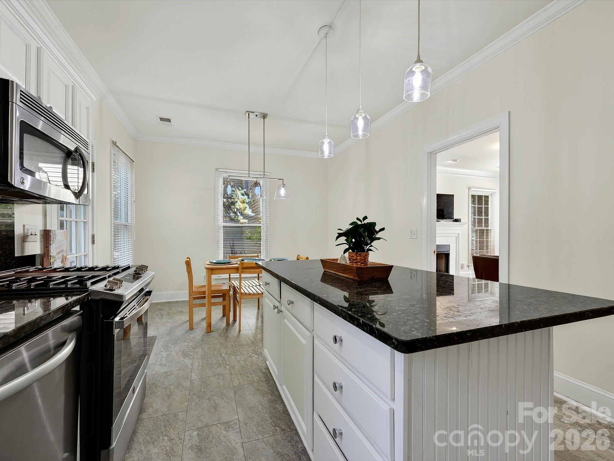 814 Stargard Court Charlotte NC 28270