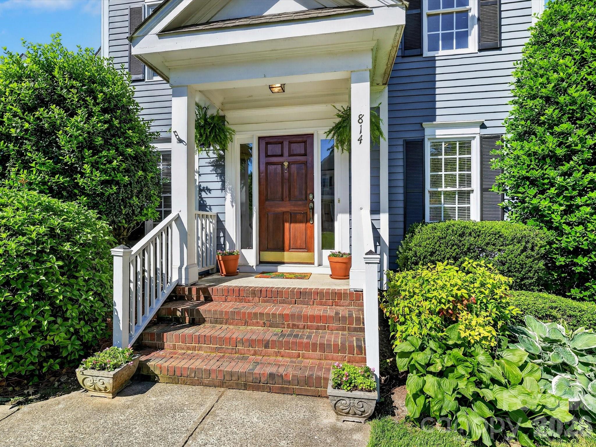814 Stargard Court Charlotte NC 28270