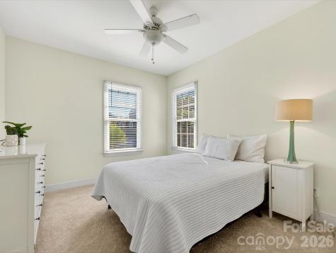 814 Stargard Court Charlotte NC 28270