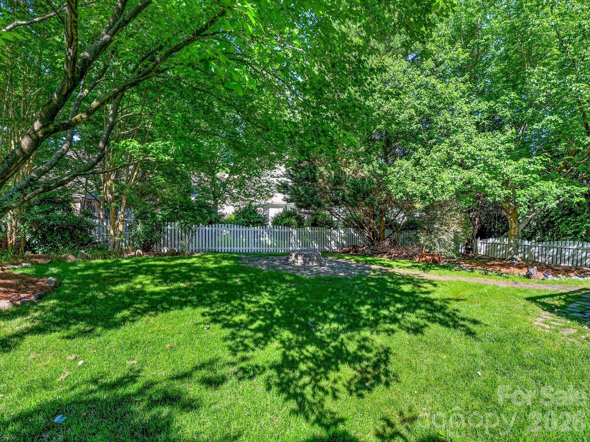 814 Stargard Court Charlotte NC 28270