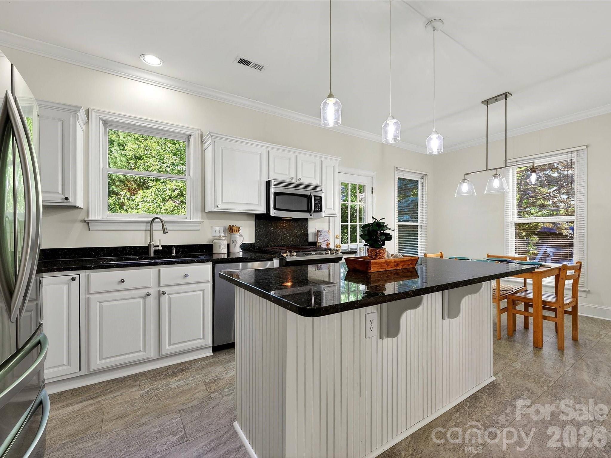 814 Stargard Court Charlotte NC 28270