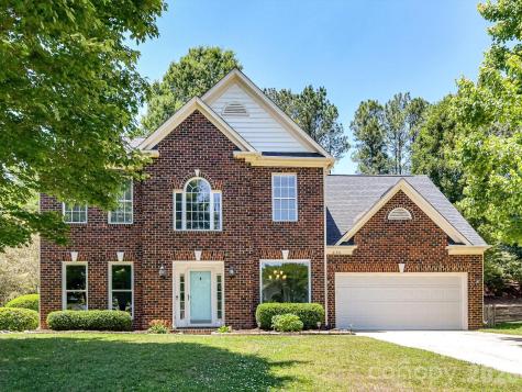 620 Meadow Lake Drive Matthews NC 28105