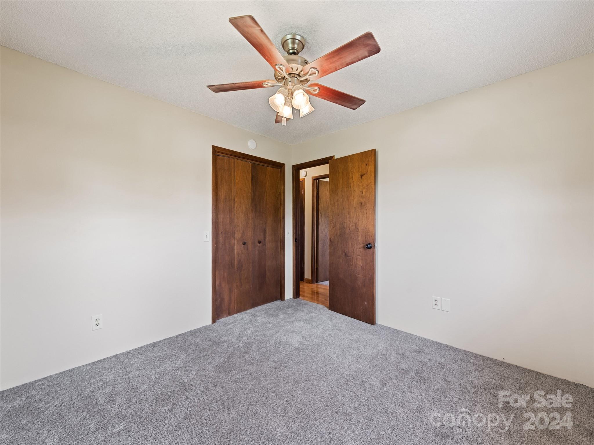 21 Redbud Drive Burnsville NC 28714