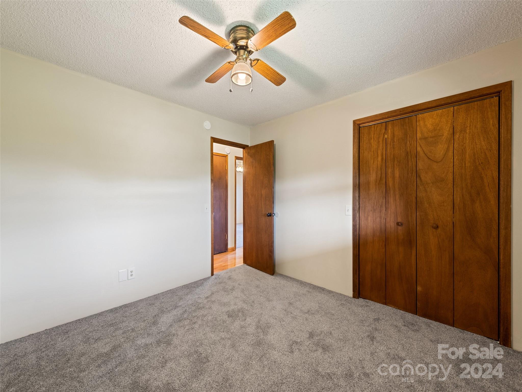 21 Redbud Drive Burnsville NC 28714