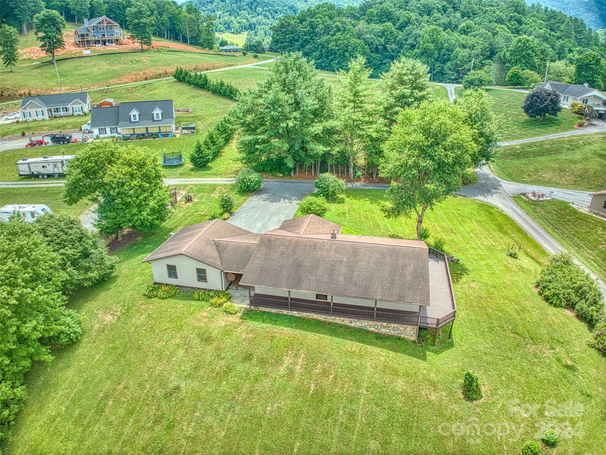 21 Redbud Drive Burnsville NC 28714