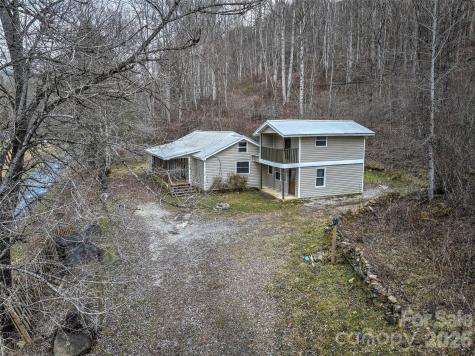 1101 Otter Creek Road Topton NC 28781