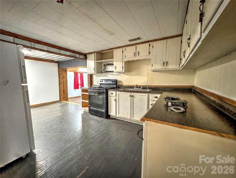 1101 Otter Creek Road Topton NC 28781