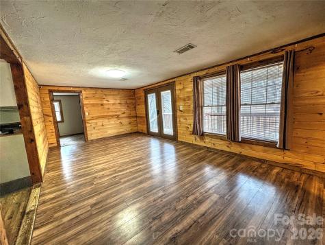 1101 Otter Creek Road Topton NC 28781