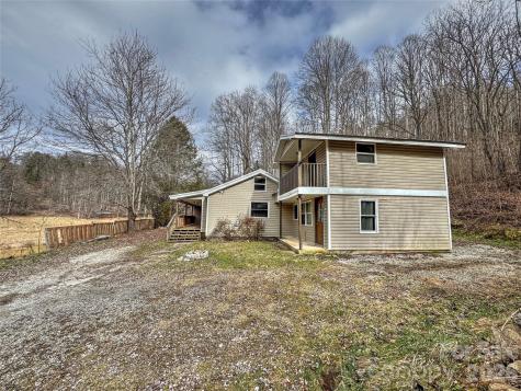 1101 Otter Creek Road Topton NC 28781