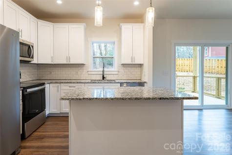 204 Cascade Ridge Road Fairview NC 28730