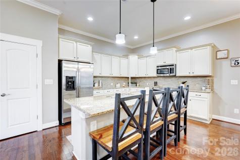 3246 Kelsey Plaza Kannapolis NC 28081