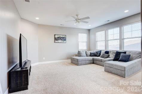 3246 Kelsey Plaza Kannapolis NC 28081
