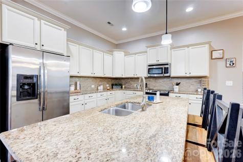 3246 Kelsey Plaza Kannapolis NC 28081