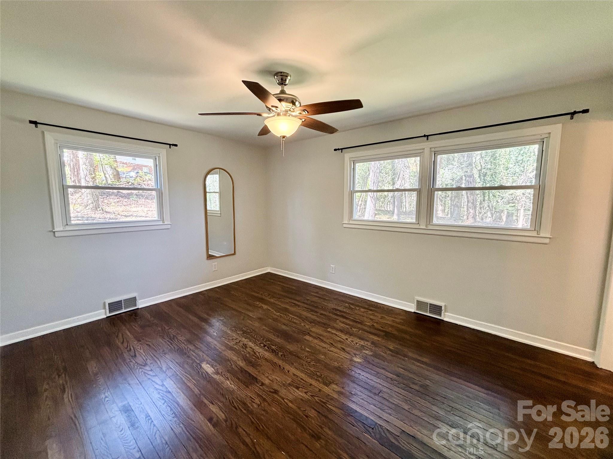 20 White Squirrel Lane Hendersonville NC 28739
