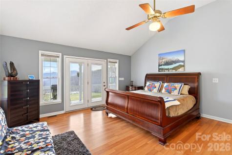 120 Mountain Mist Lane Waynesville NC 28785