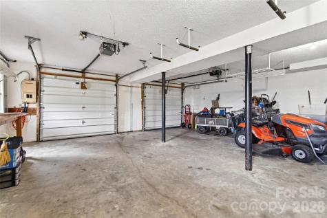 120 Mountain Mist Lane Waynesville NC 28785