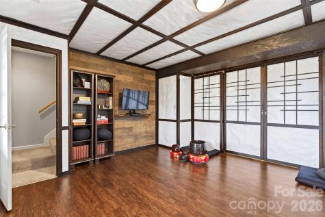 120 Mountain Mist Lane Waynesville NC 28785