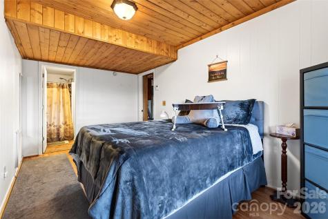 120 Mountain Mist Lane Waynesville NC 28785