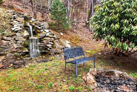 120 Mountain Mist Lane Waynesville NC 28785
