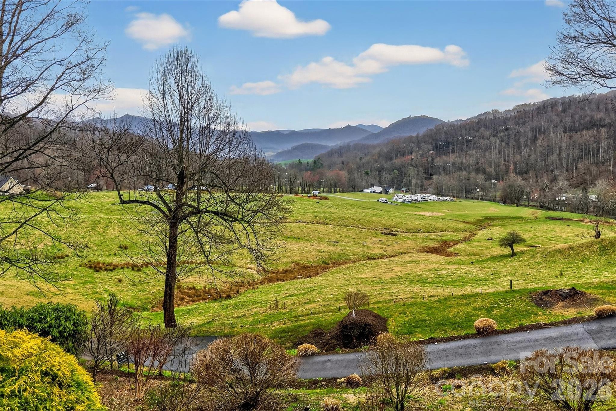 120 Mountain Mist Lane Waynesville NC 28785