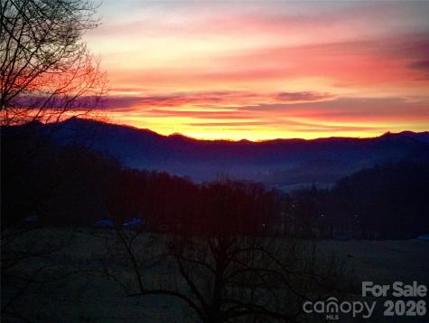 120 Mountain Mist Lane Waynesville NC 28785