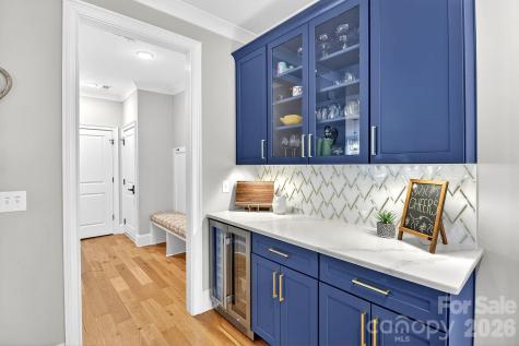 7005 Providence Lane W Charlotte NC 28226