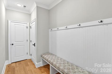7005 Providence Lane W Charlotte NC 28226