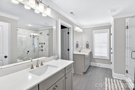 7005 Providence Lane W Charlotte NC 28226