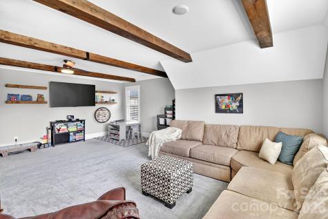 7005 Providence Lane W Charlotte NC 28226