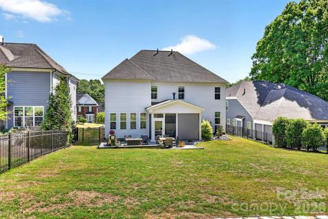 7005 Providence Lane W Charlotte NC 28226