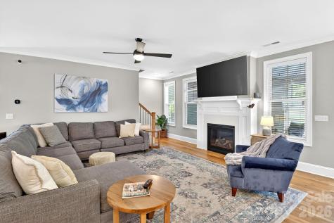 7005 Providence Lane W Charlotte NC 28226