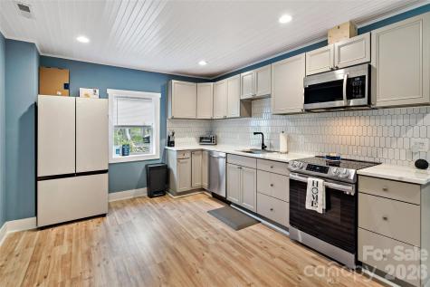 153 Arrowood Corner Road Mars Hill NC 28754