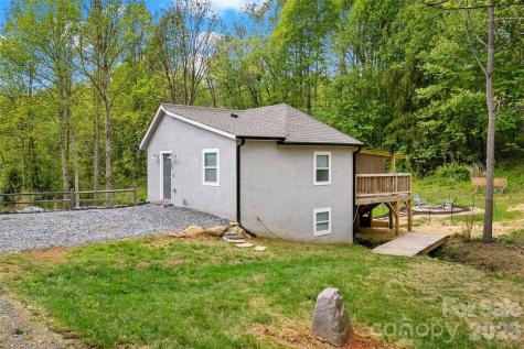 153 Arrowood Corner Road Mars Hill NC 28754