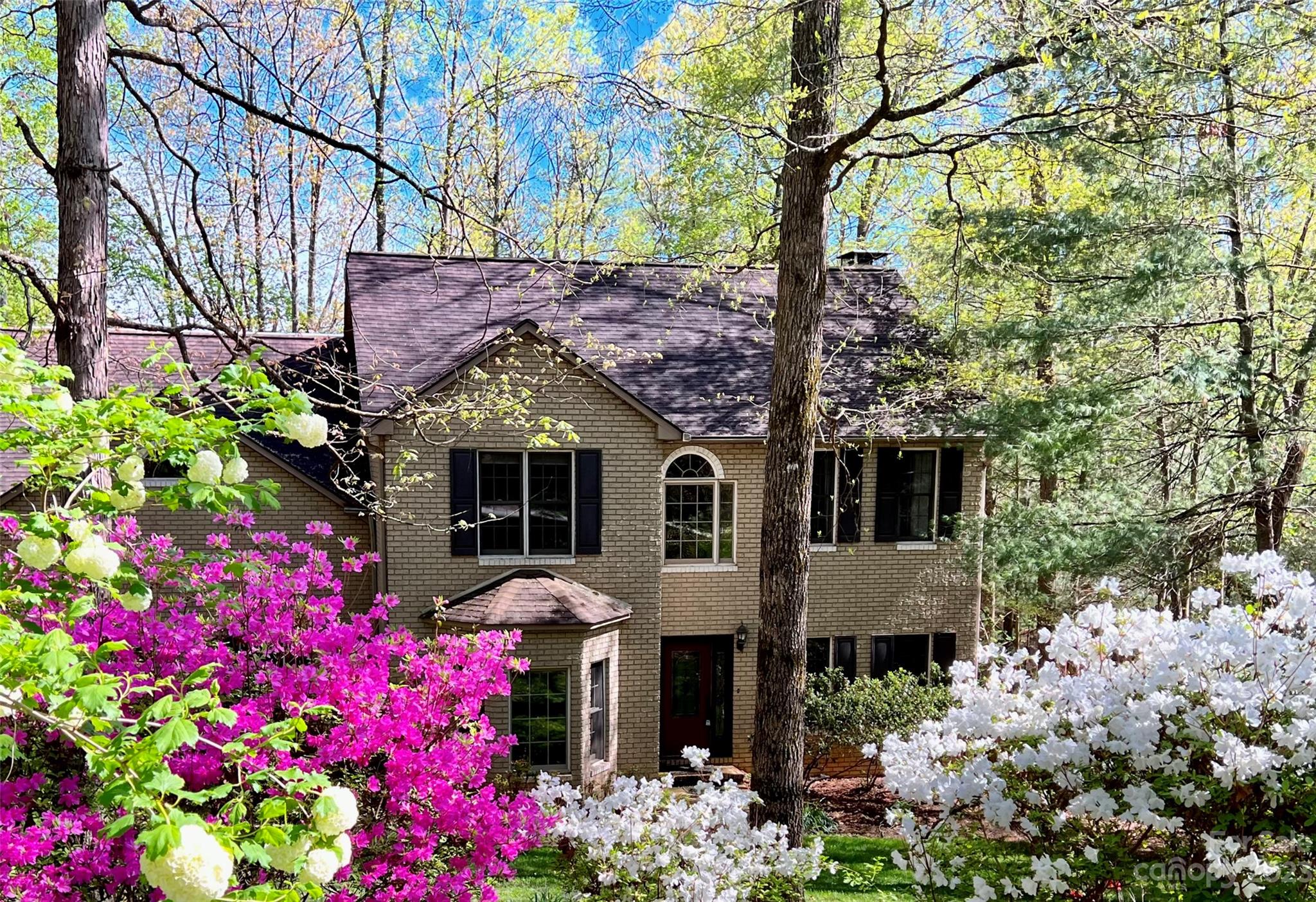 19 Bent Oak Lane Asheville NC 28803