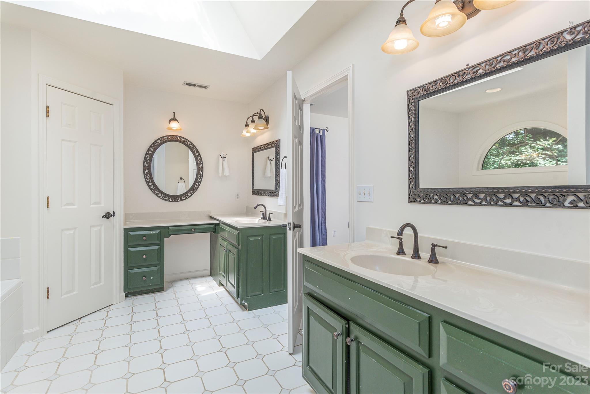 19 Bent Oak Lane Asheville NC 28803