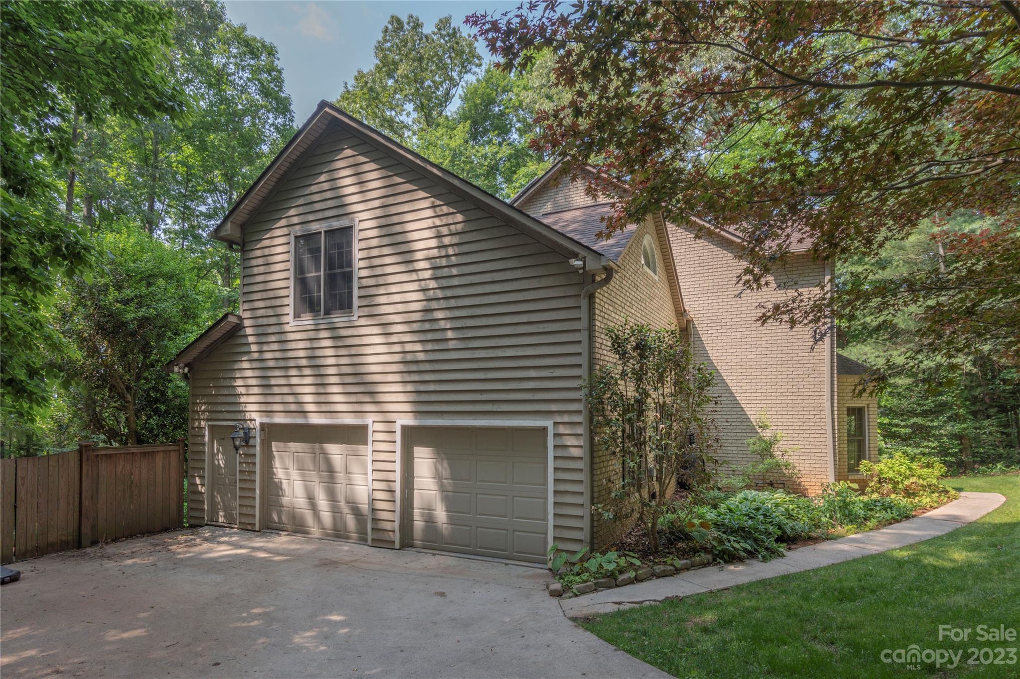 19 Bent Oak Lane Asheville NC 28803