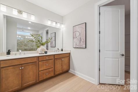 13222 Cozy Court Charlotte NC 28215
