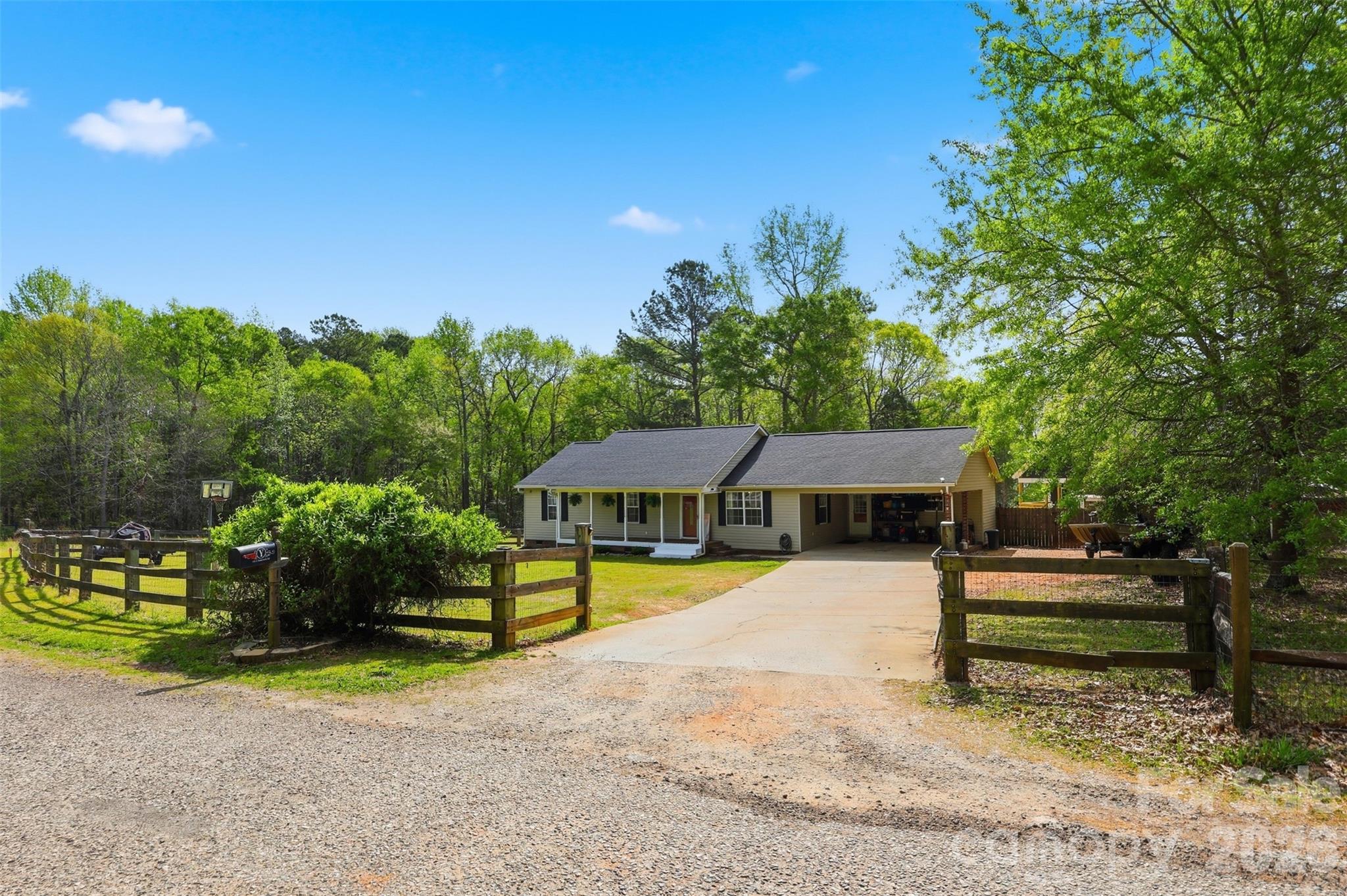 1214 Eastcreek Road Fort Lawn SC 29714