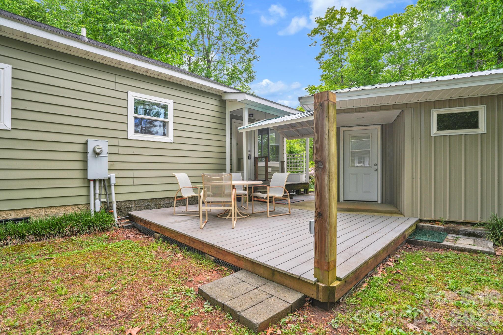 189 Friendly Circle Saluda NC 28773