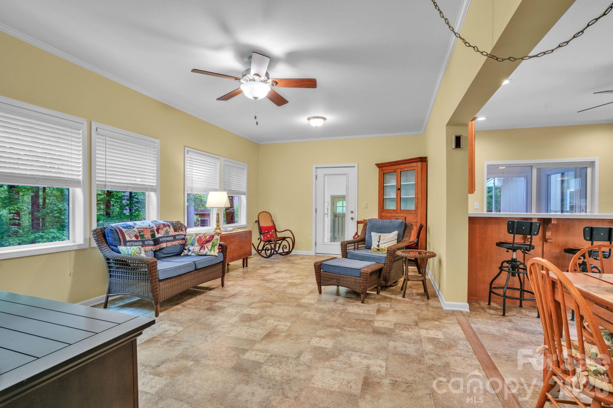 189 Friendly Circle Saluda NC 28773