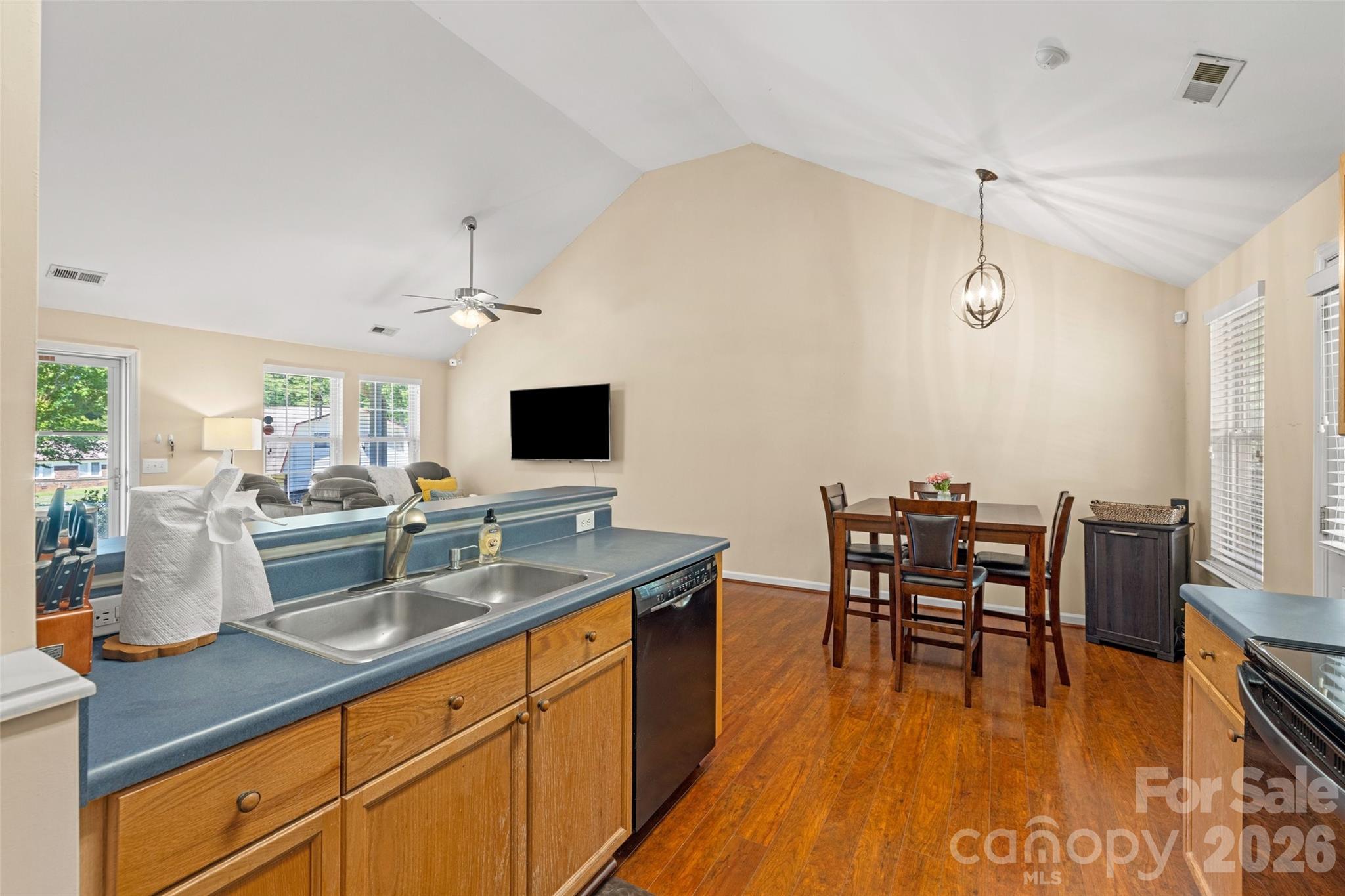 5821 Rowan Way Charlotte NC 28214
