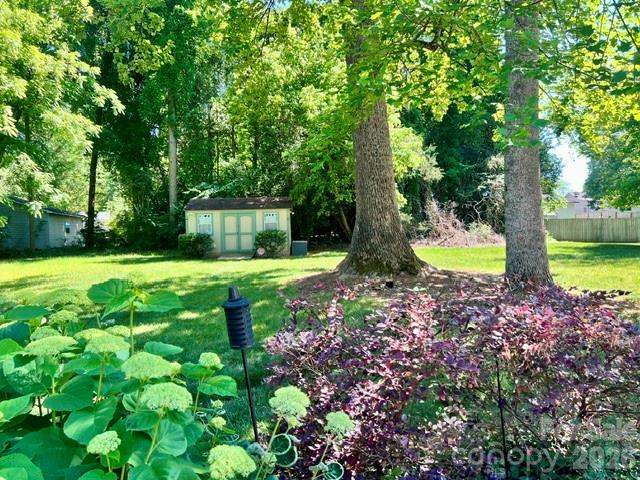 5821 Rowan Way Charlotte NC 28214