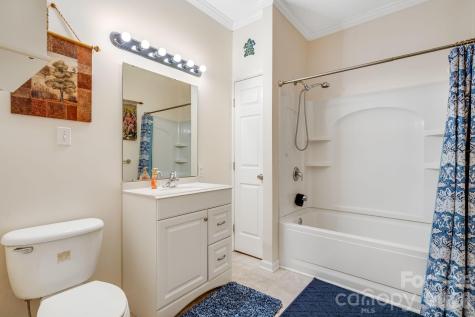 3287 Cabin Creek Road Zirconia NC 28790