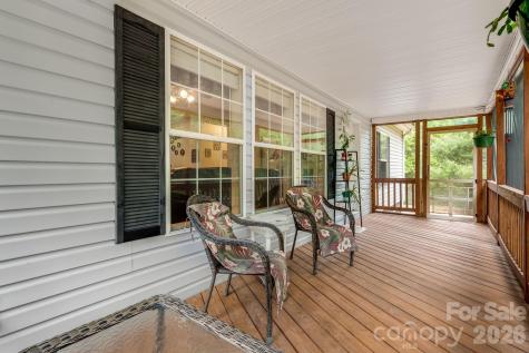 3287 Cabin Creek Road Zirconia NC 28790