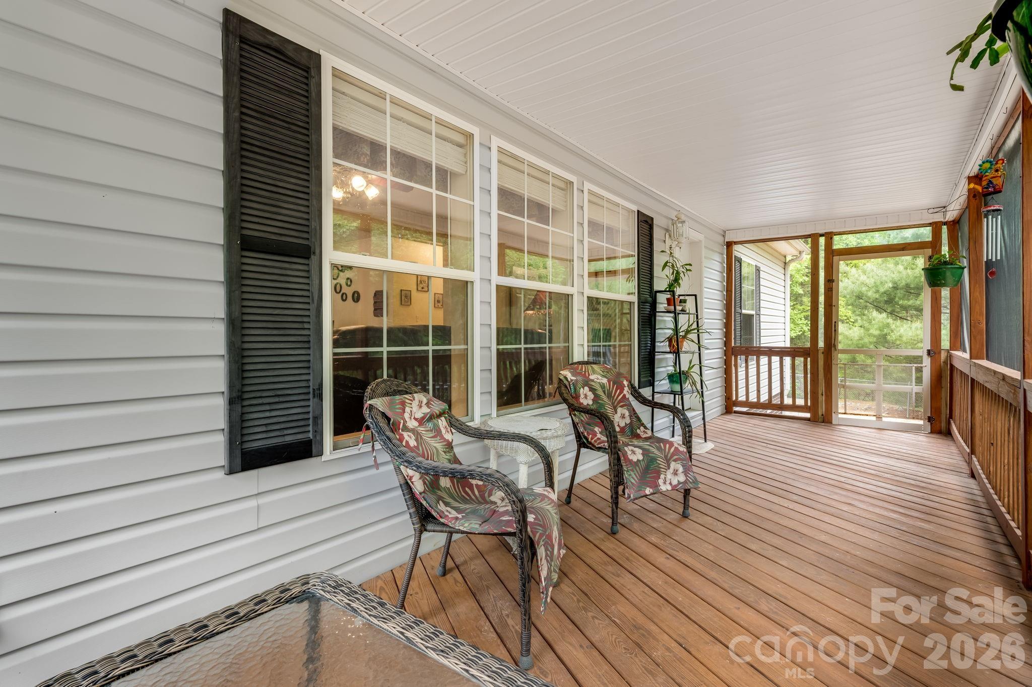 3287 Cabin Creek Road Zirconia NC 28790