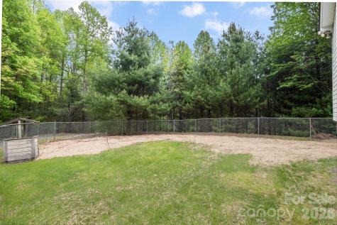3287 Cabin Creek Road Zirconia NC 28790