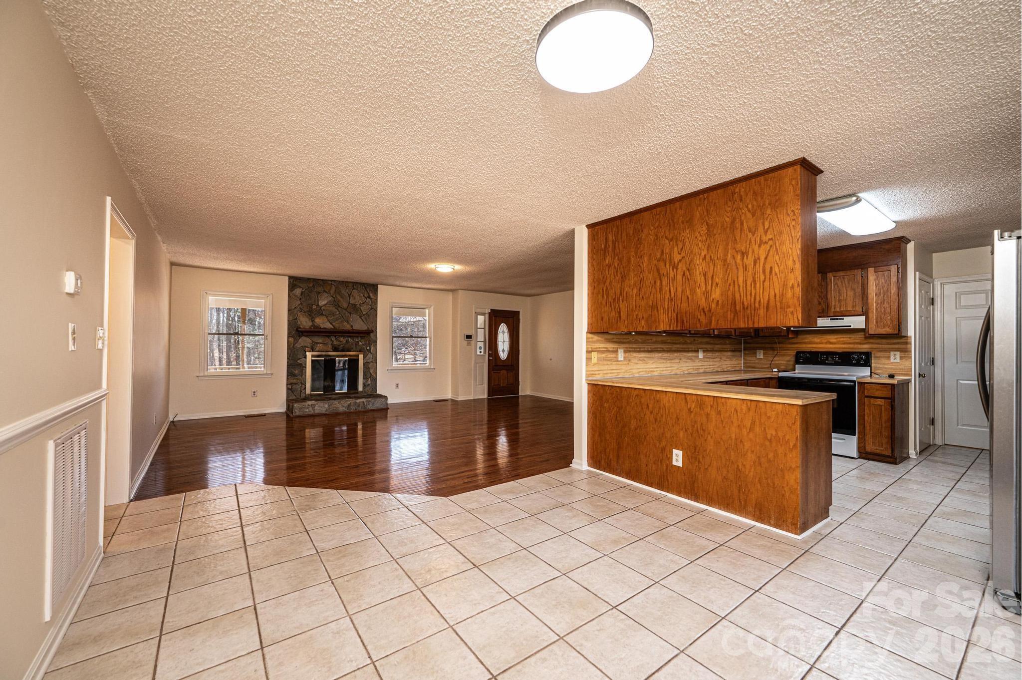 5284 Lisa Lane Hickory NC 28602