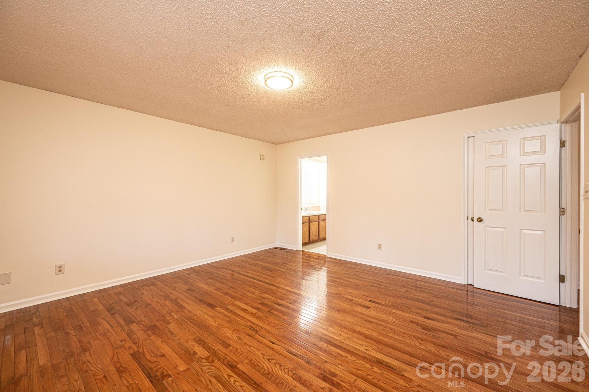 5284 Lisa Lane Hickory NC 28602