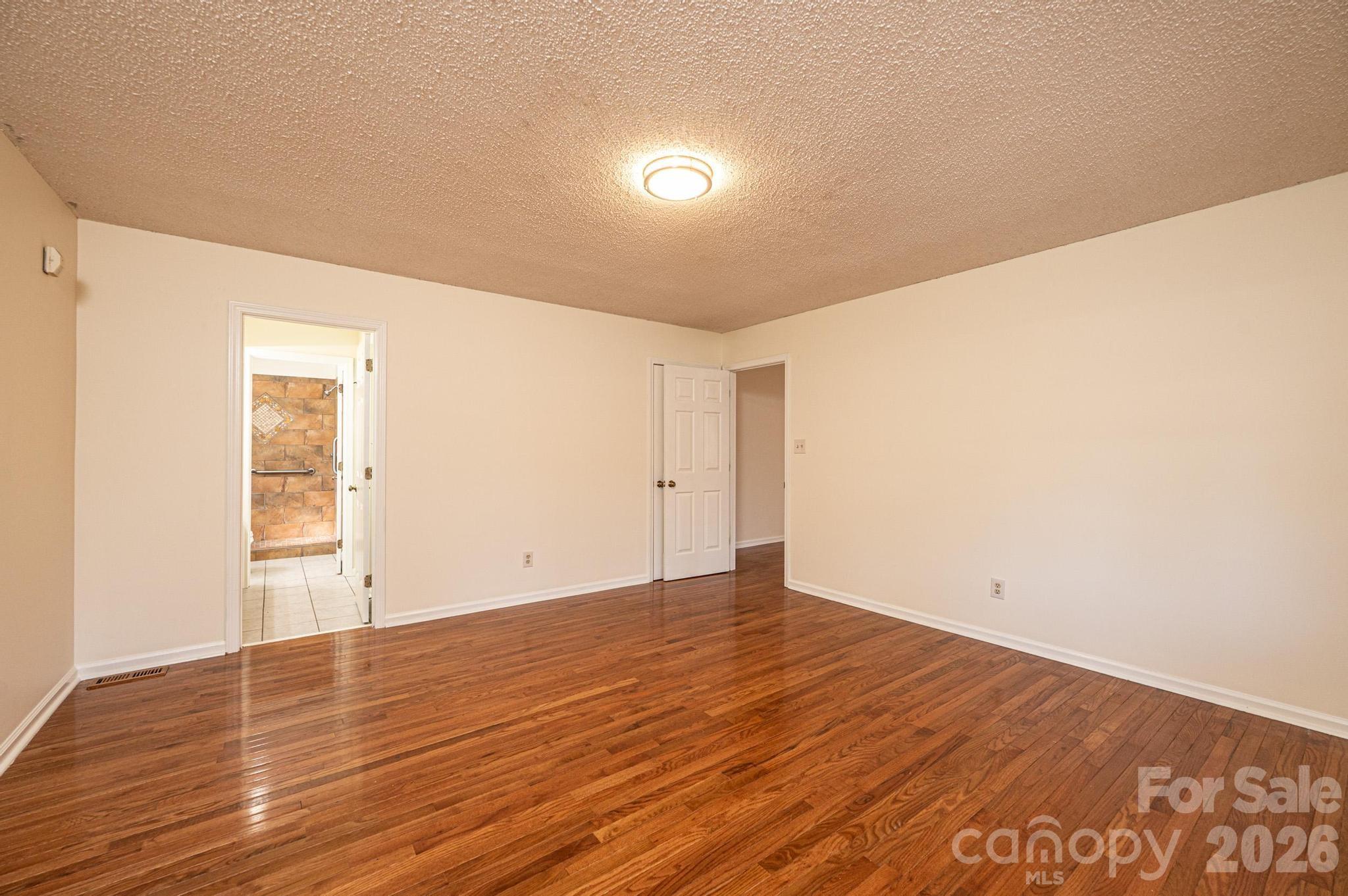 5284 Lisa Lane Hickory NC 28602