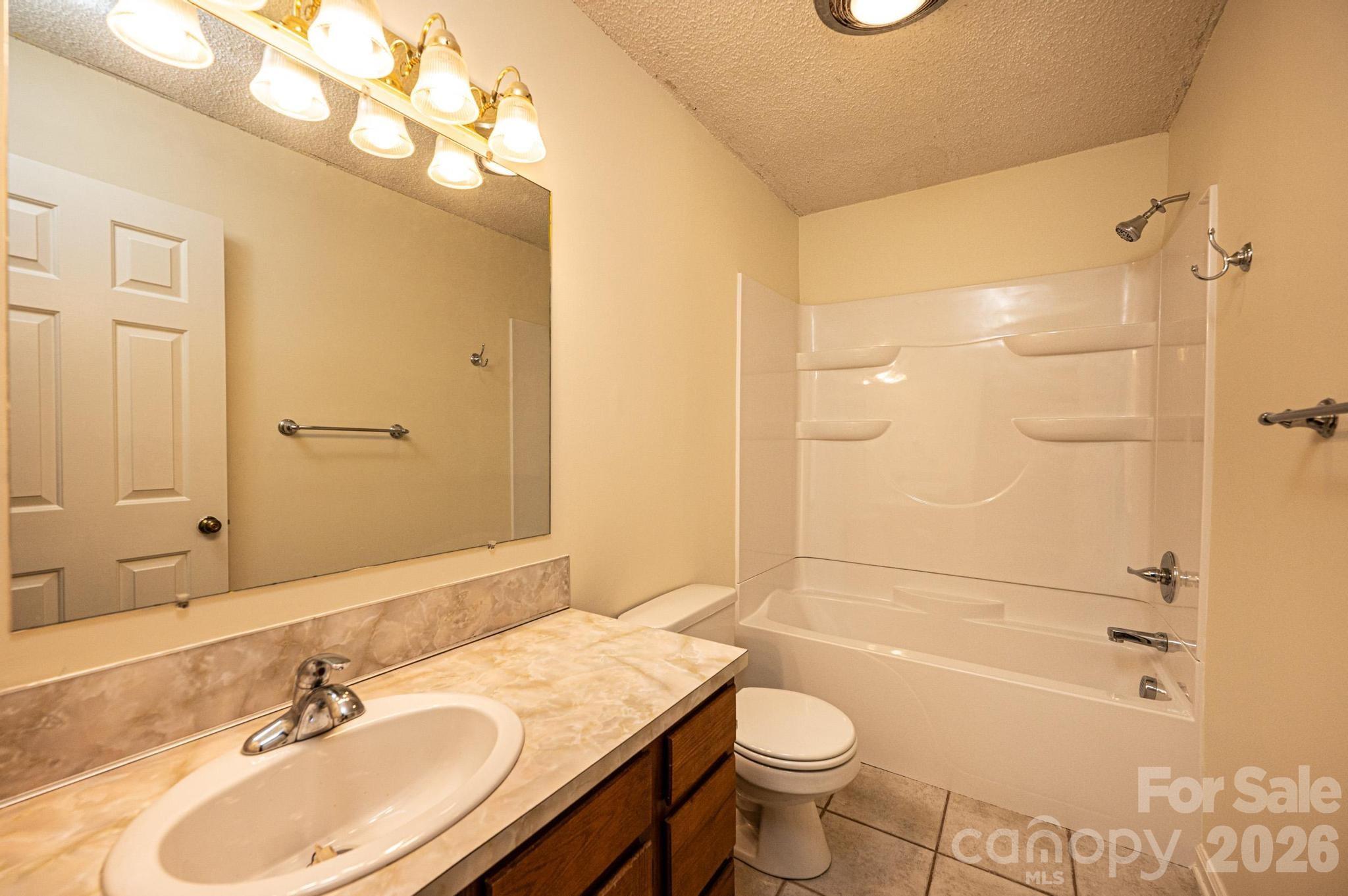 5284 Lisa Lane Hickory NC 28602